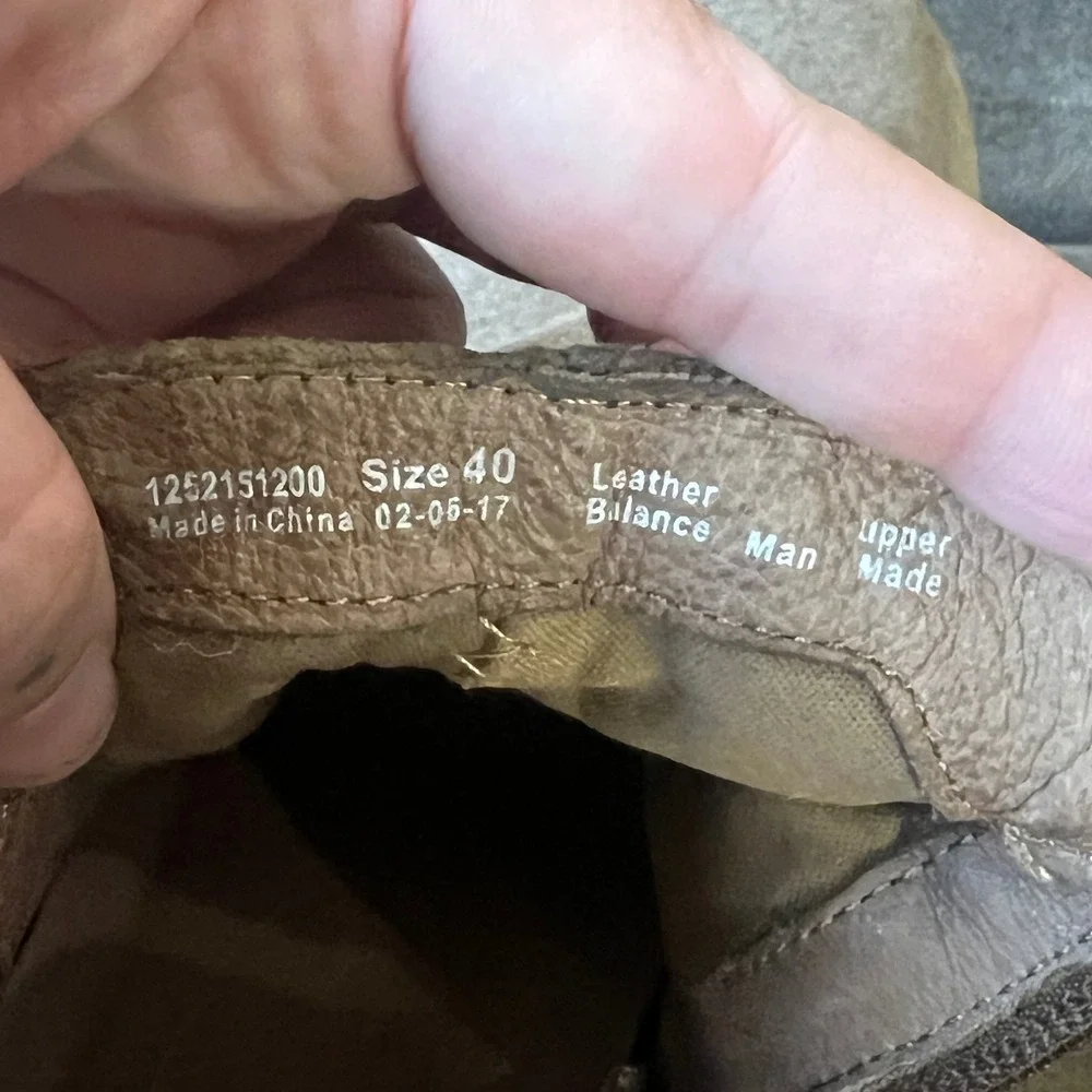 Dansko Leather Suede Ankle Booties Taupe Bronze‎ Wedge Heel Size 40 EUC